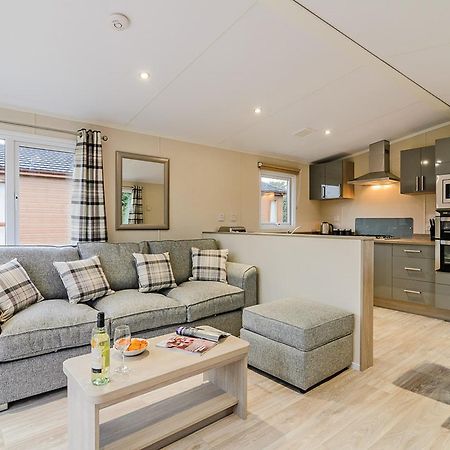 Canterbury Reach Lodge Retreat Petham Екстериор снимка