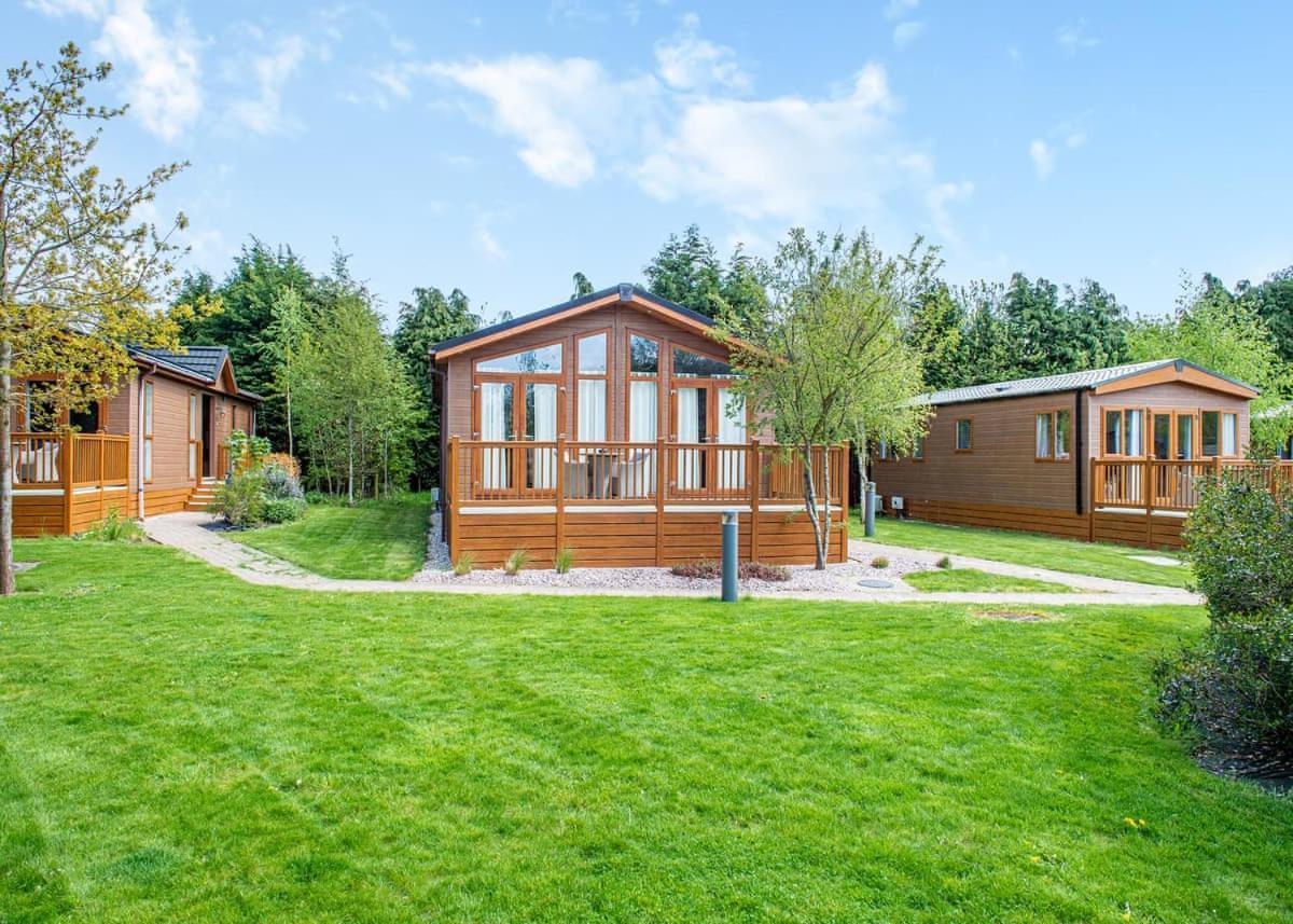 Canterbury Reach Lodge Retreat Petham Екстериор снимка