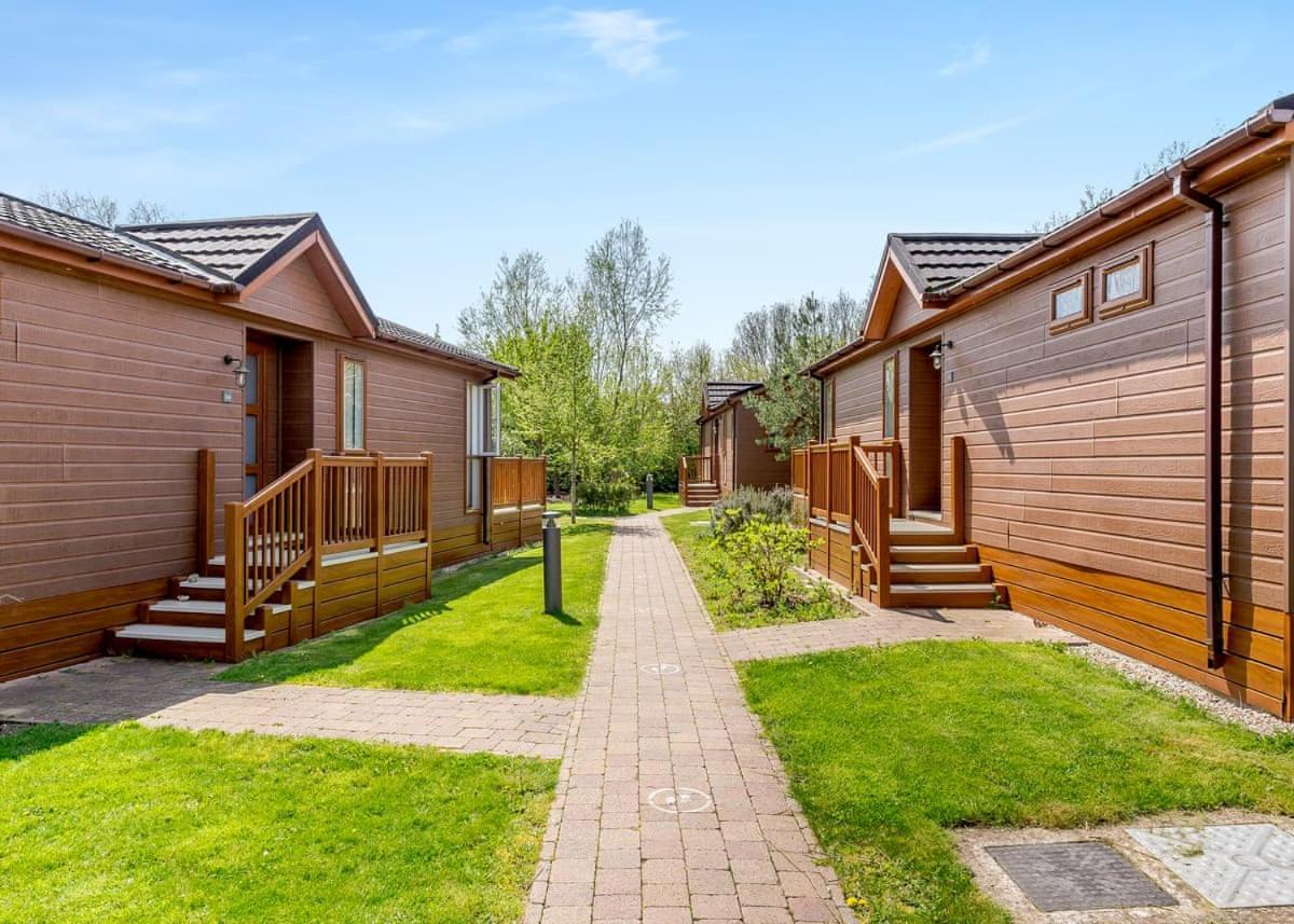 Canterbury Reach Lodge Retreat Petham Екстериор снимка