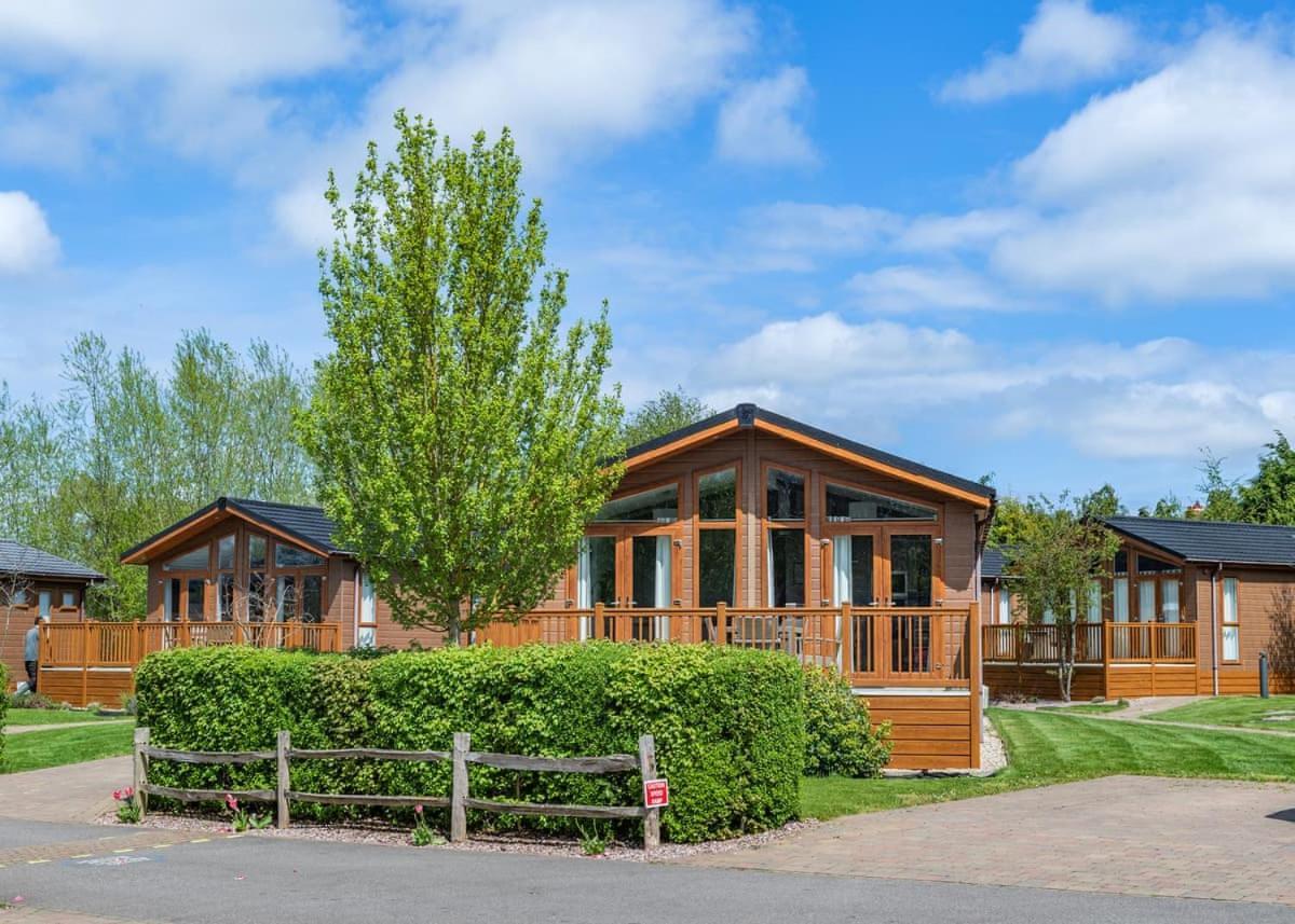 Canterbury Reach Lodge Retreat Petham Екстериор снимка