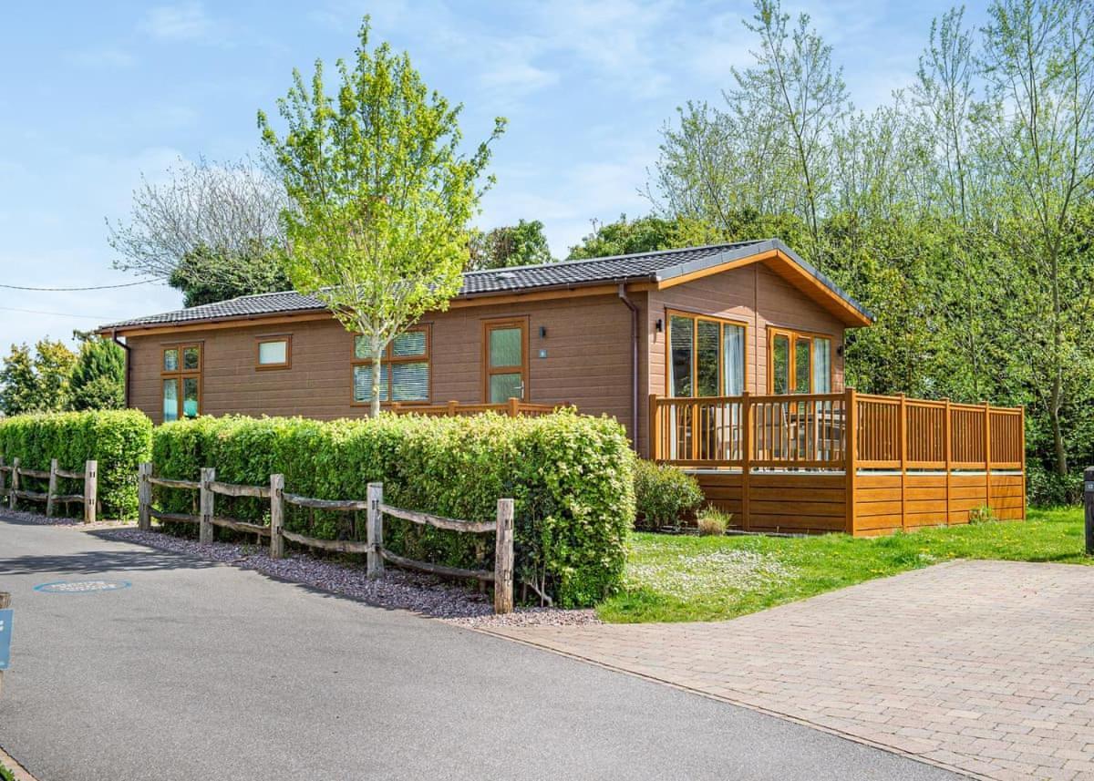 Canterbury Reach Lodge Retreat Petham Екстериор снимка